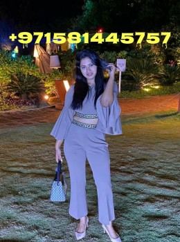 Indian Model Mia - service Giving